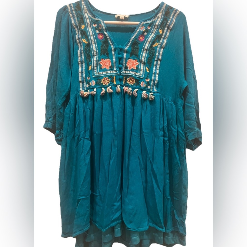 Woman’s Umgee Dress Tunics Bohemian Style Floral Embroidery Size L